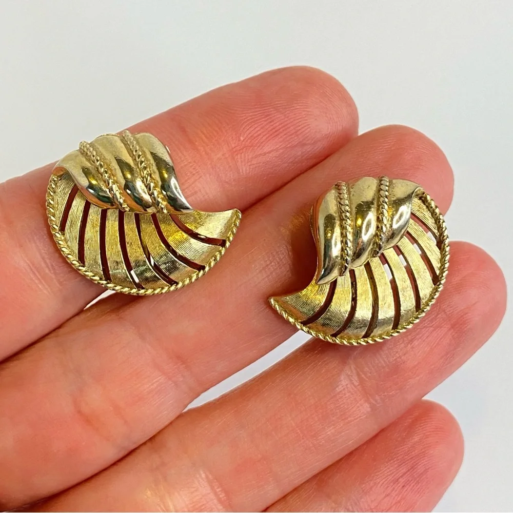 Vintage Monet Trifari Hong‎ Kong Clip On Earrings Lot of Three